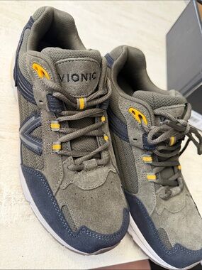 Vionic Men's Olive, Black and Yellow Walk 2.0 Lace-Up Sneaker